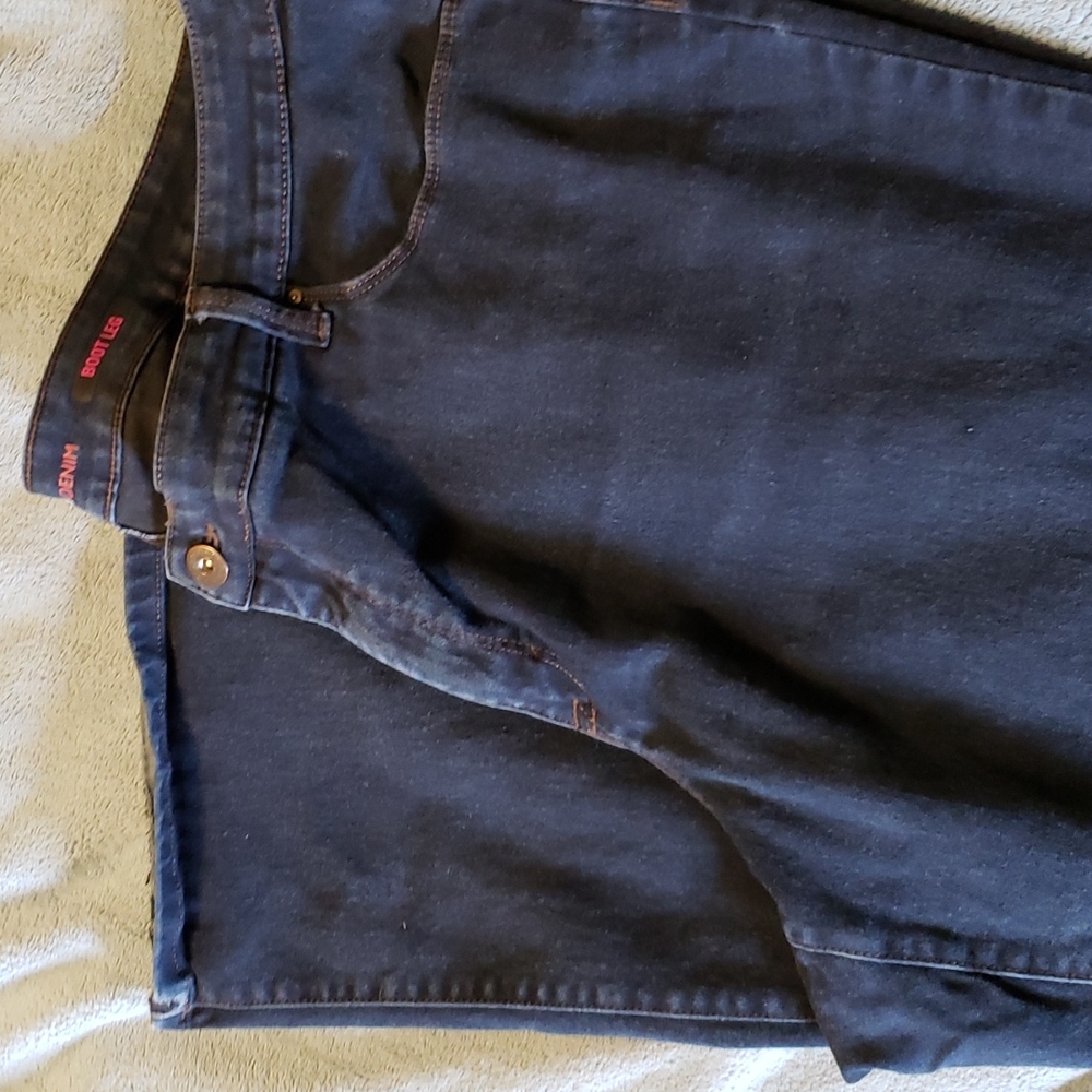 Bootleg jeans